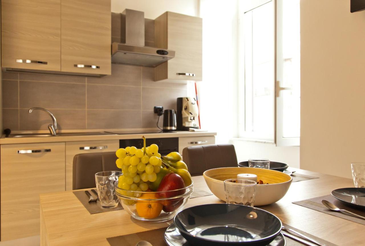 Le Corti Di Napoli Apartments Kültér fotó