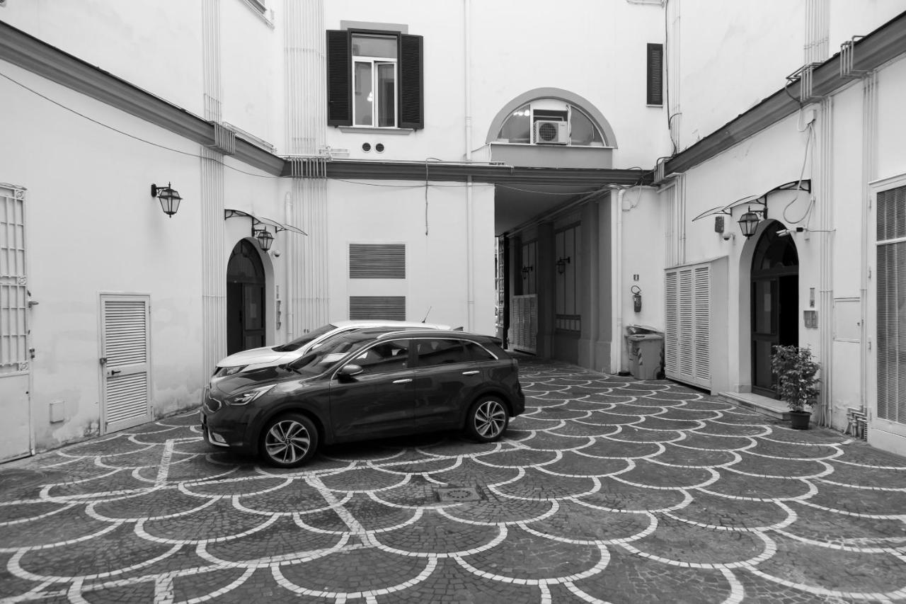 Le Corti Di Napoli Apartments Kültér fotó